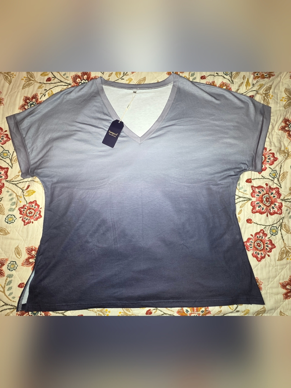 Sampeel women's plus size black and gray ombre V-neck shirt, size 3X NWT